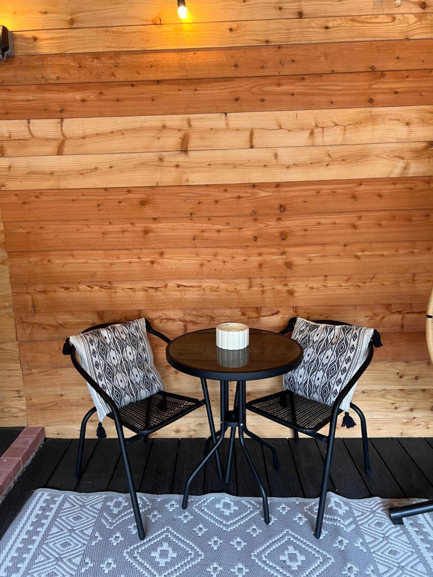 Luxury Courtyard Studio In Llangollen Esterno foto